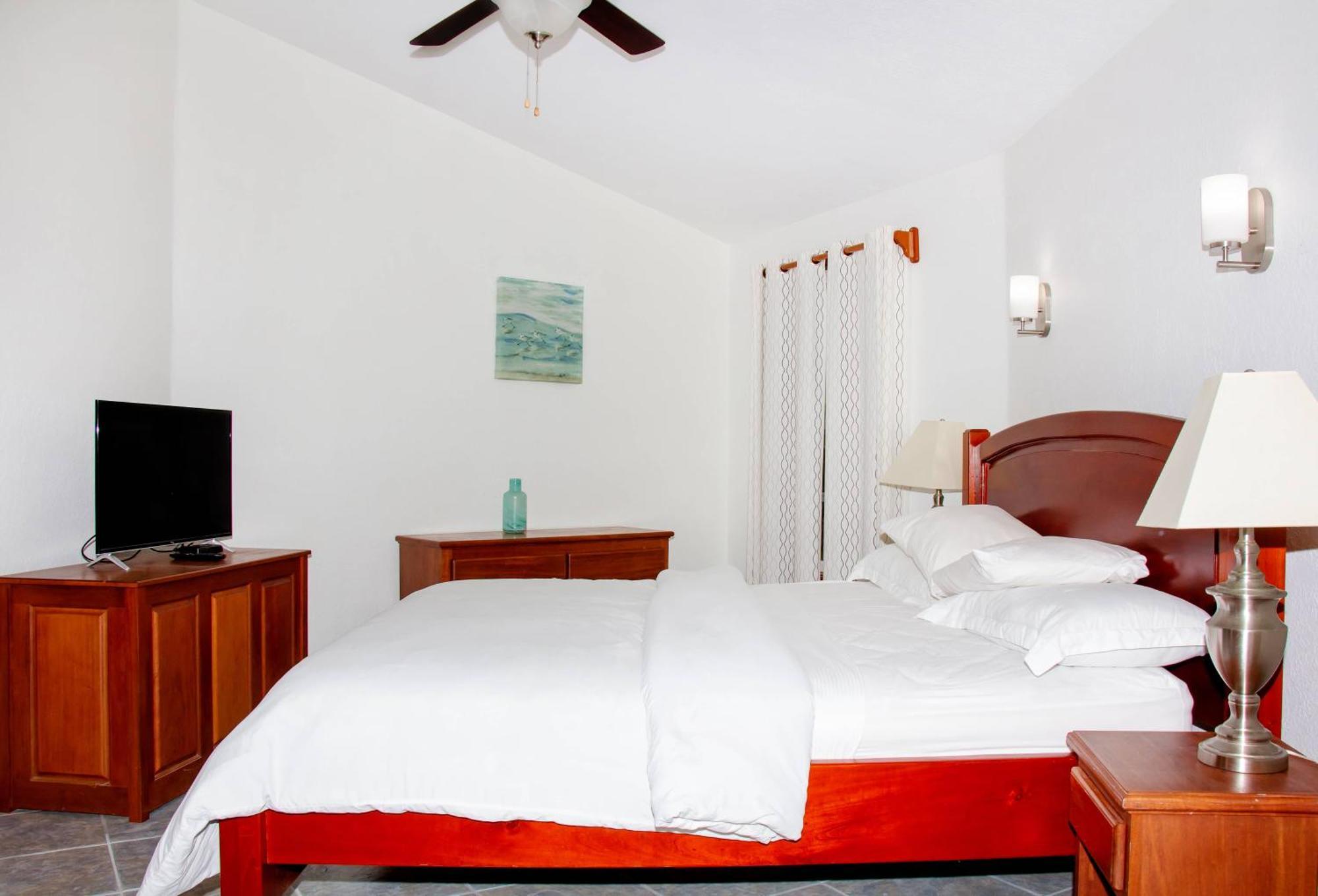 White Sands Cove San Pedro  Rum bild