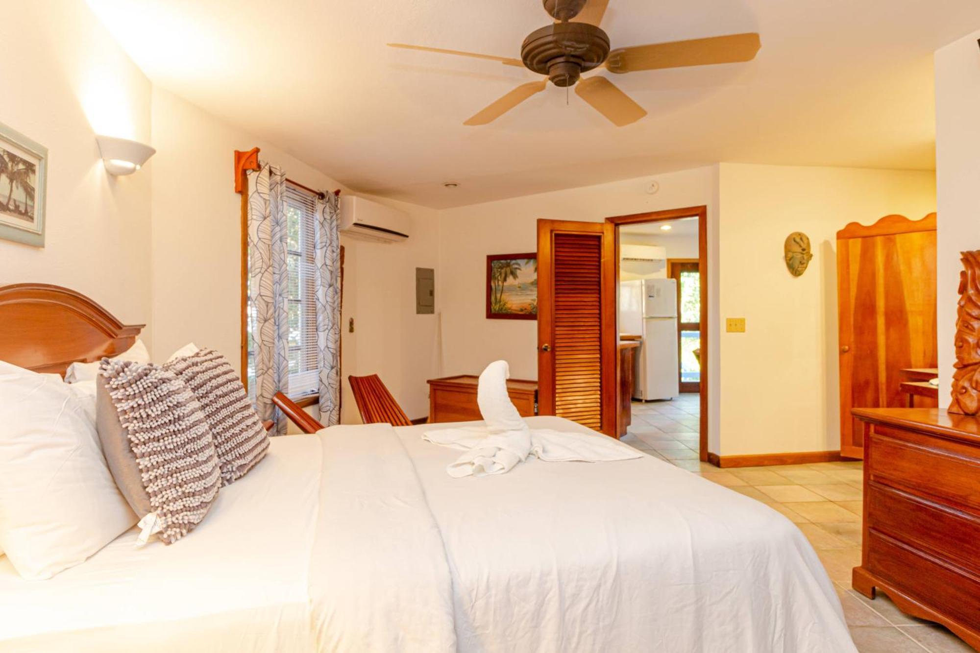 White Sands Cove San Pedro  Rum bild