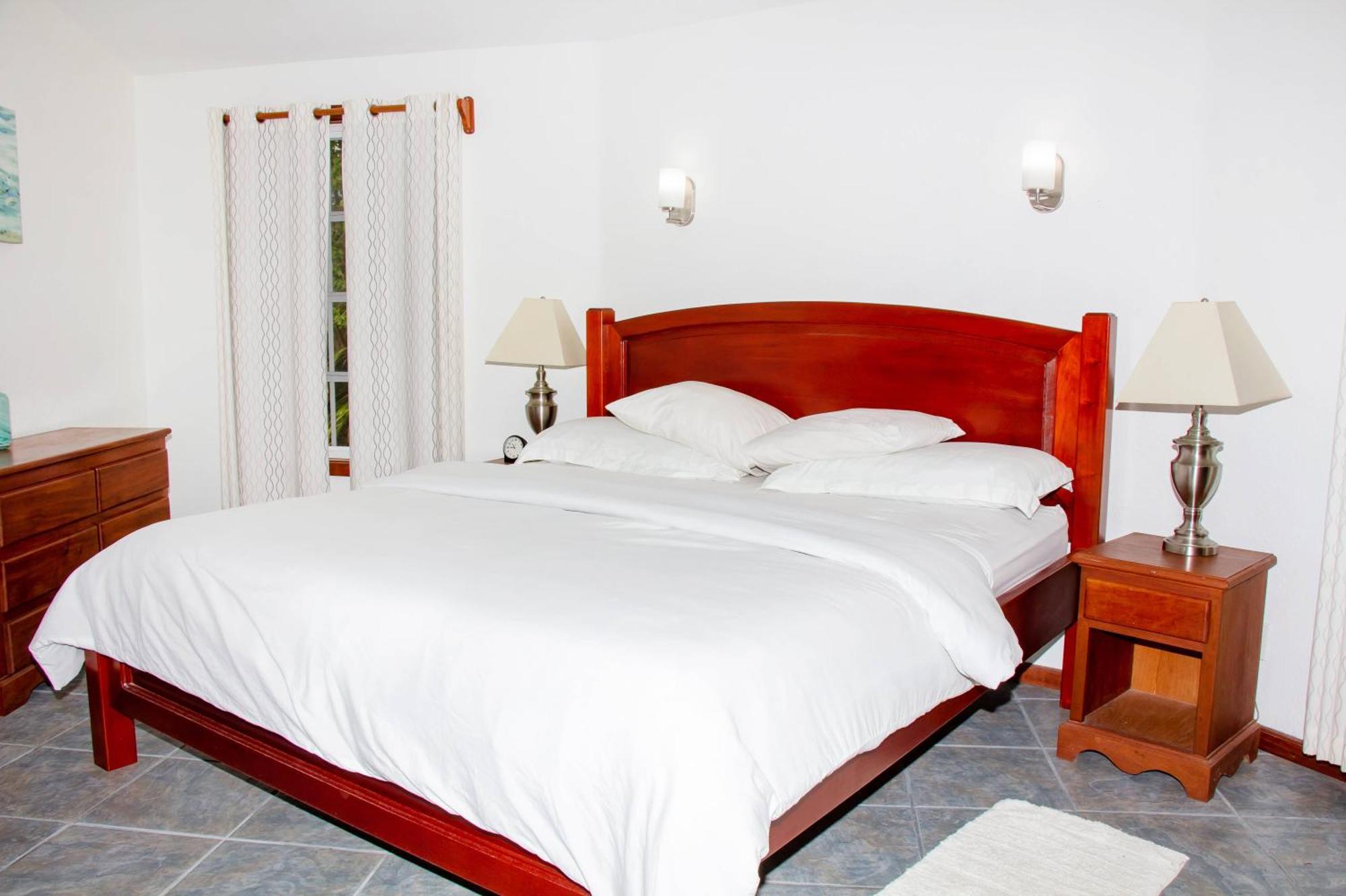White Sands Cove San Pedro  Rum bild
