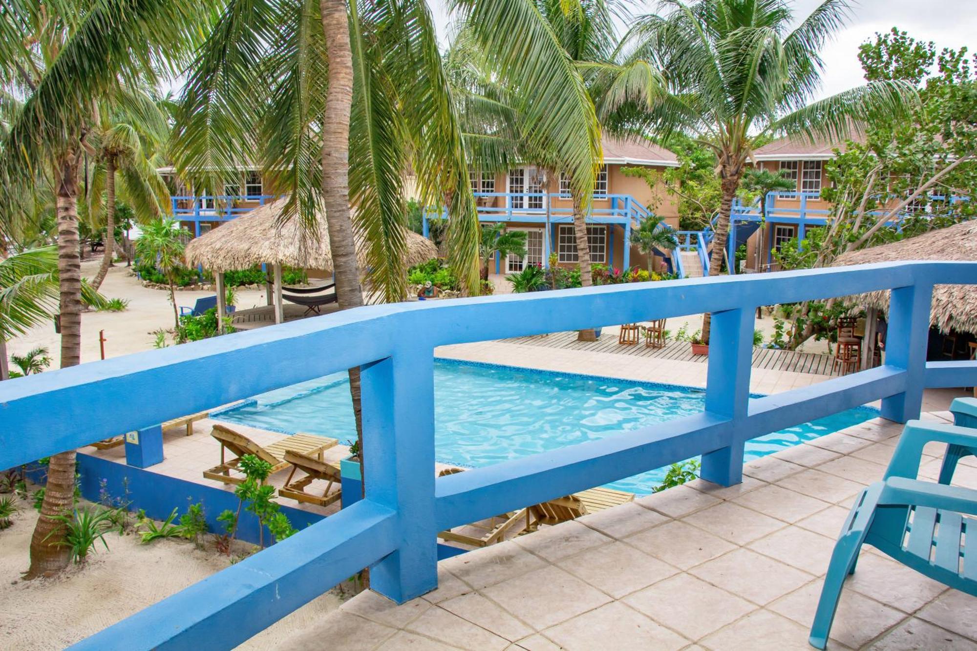White Sands Cove San Pedro  Rum bild